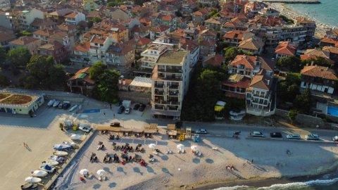 Pomorie: Perła bułgarskiego wybrzeża pełna piękna i historii